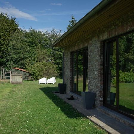 Au Petit Canteleu - Bed & Breakfast Beloeil ภายนอก รูปภาพ