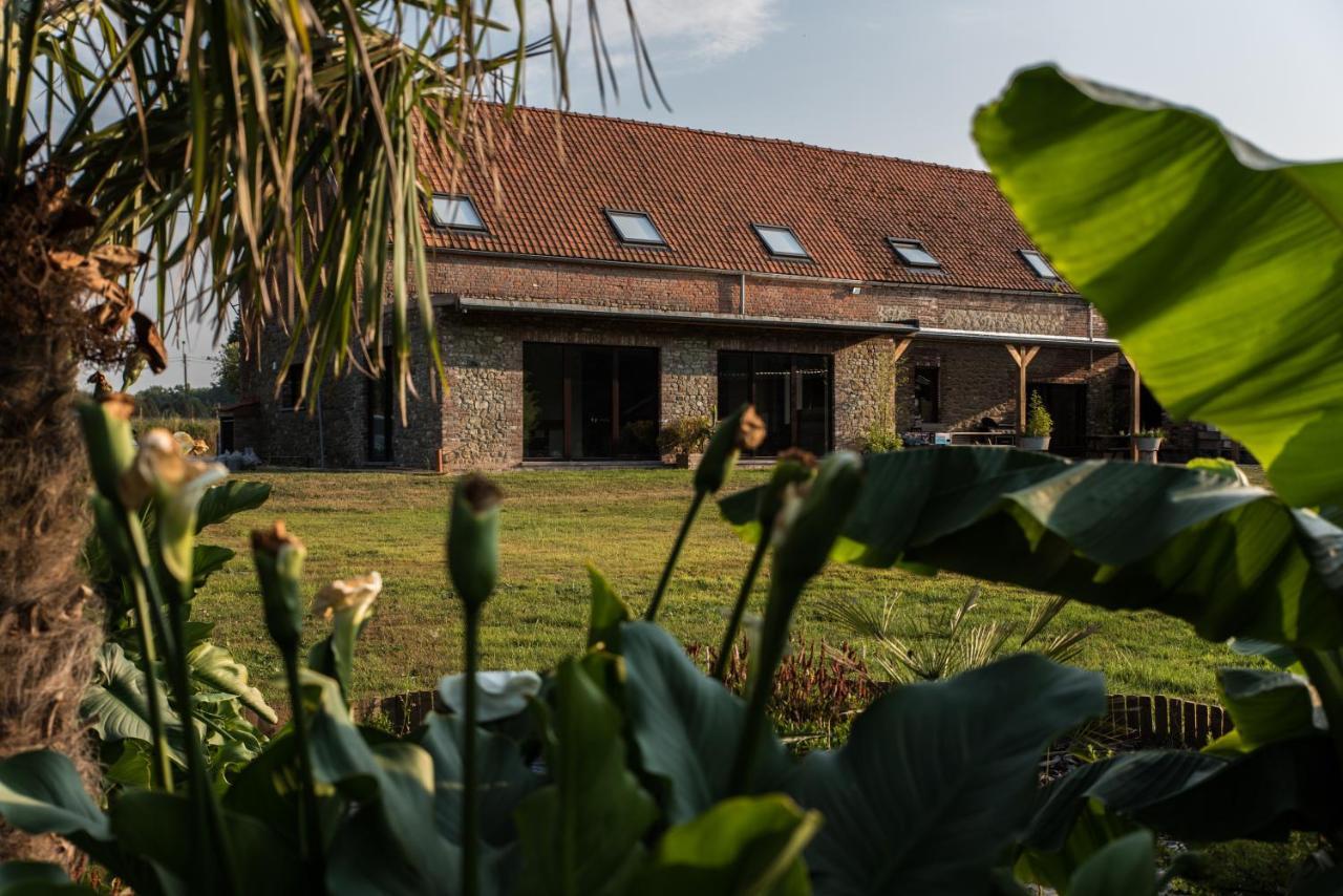 Au Petit Canteleu - Bed & Breakfast Beloeil ภายนอก รูปภาพ
