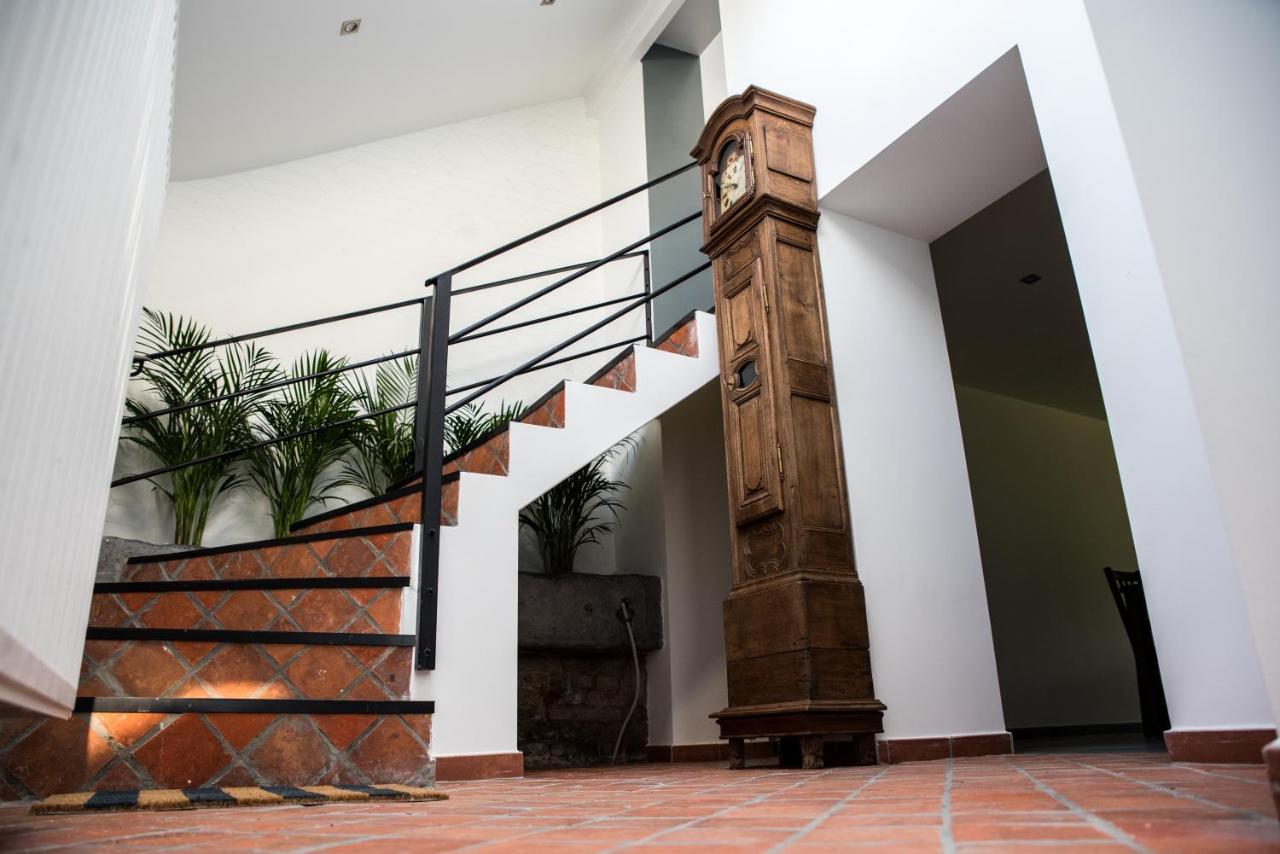 Au Petit Canteleu - Bed & Breakfast Beloeil ภายนอก รูปภาพ