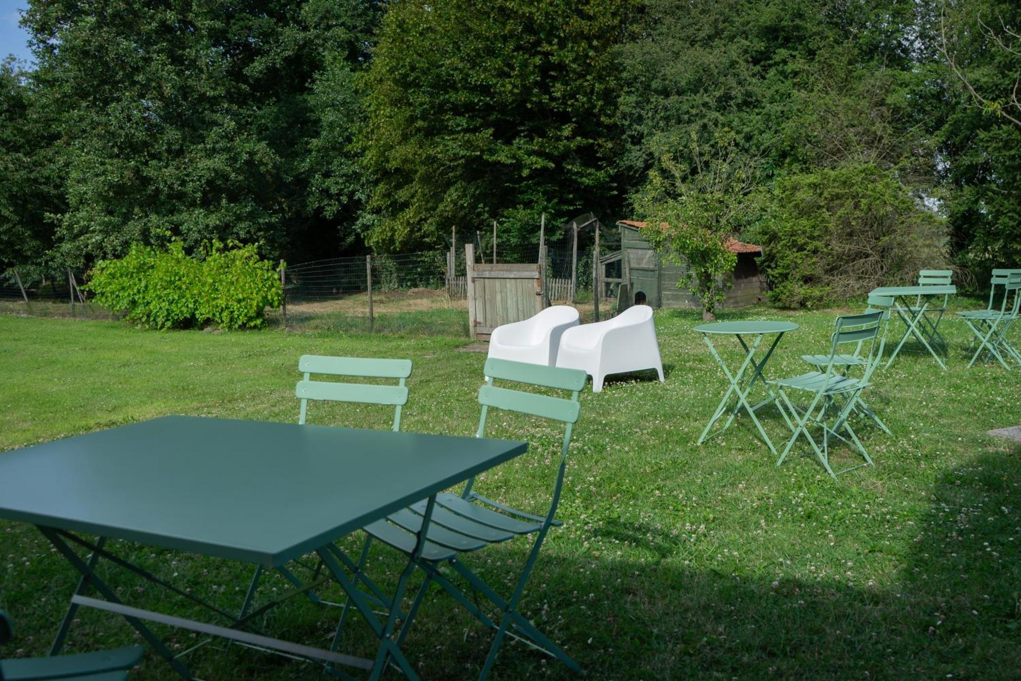 Au Petit Canteleu - Bed & Breakfast Beloeil ภายนอก รูปภาพ